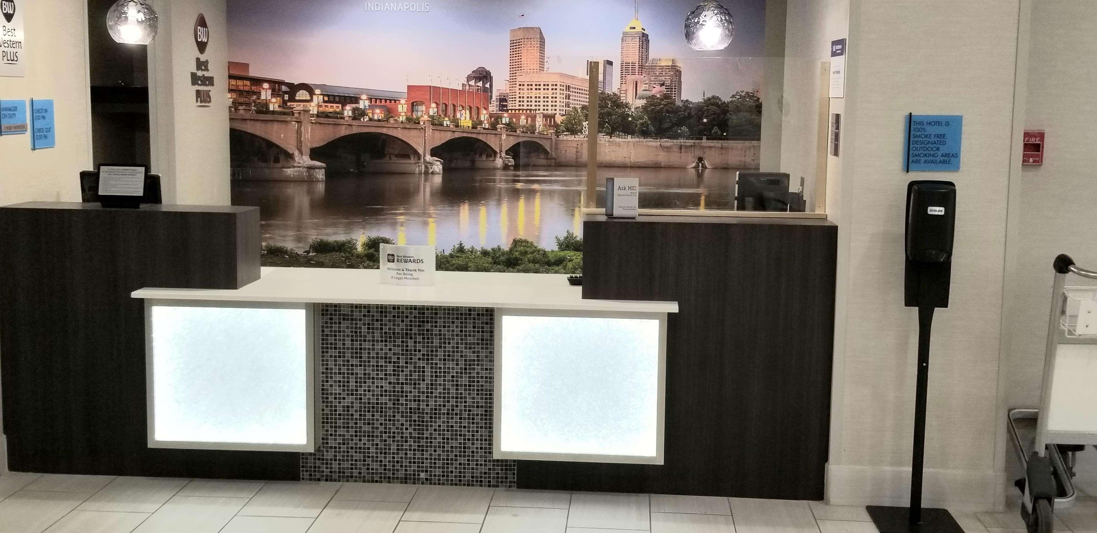 La Quinta Inn & Suites By Wyndham Indianapolis Downtown Eksteriør billede